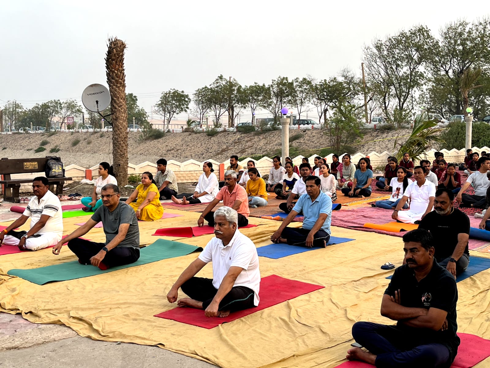 મોરબીના રંગપર ખાતે અમૃત સરોવરના કાંઠે ઉત્સાહભેર વિશ્વ યોગ દિવસની ઉજવણી 
