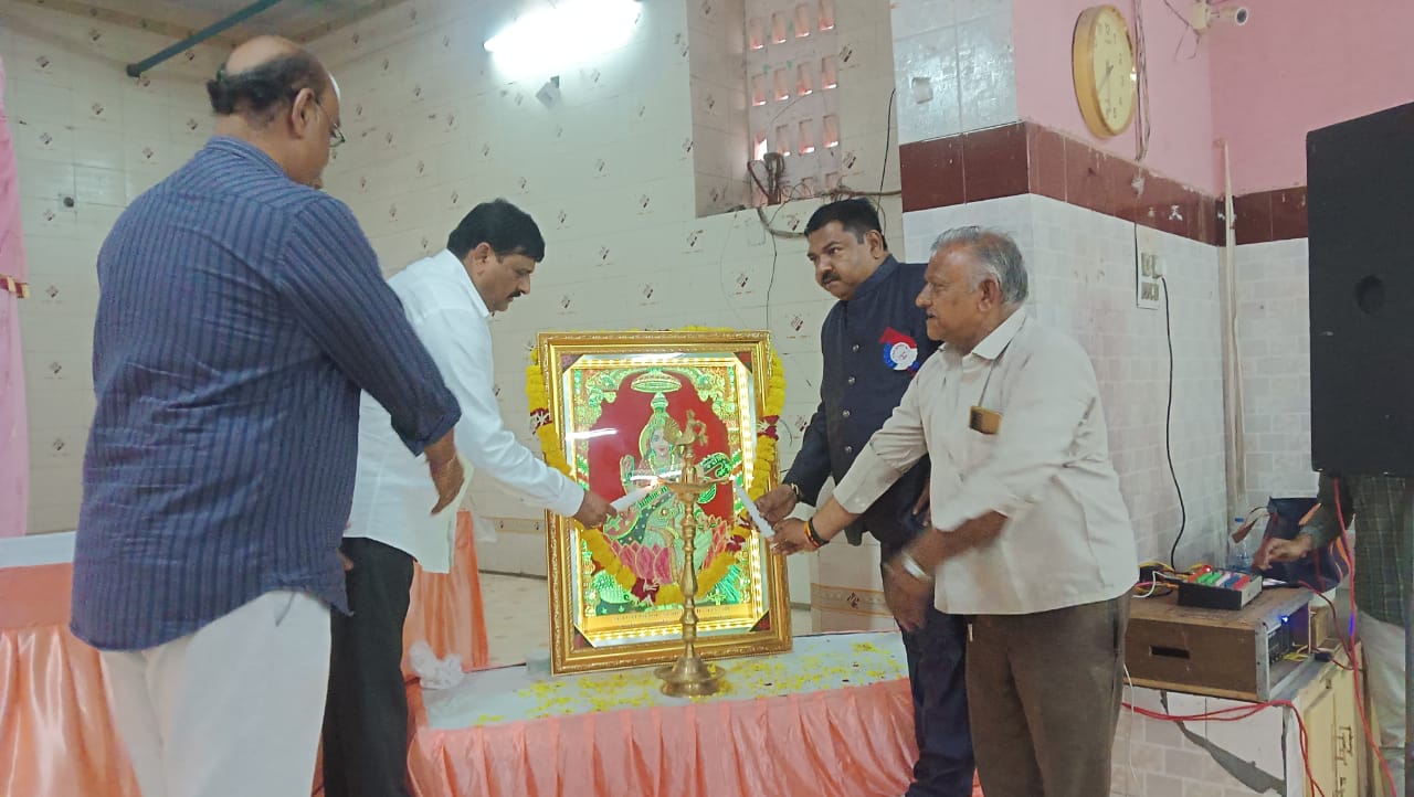 શ્રી દશાશ્રીમાળી મોરબી સુખડીયા સમાજ દ્વારા વિધાર્થી સરસ્વતી સન્માન સમારોહ ૨૦૨૩ નુ આયોજન કરવામાં આવ્યું હતું.