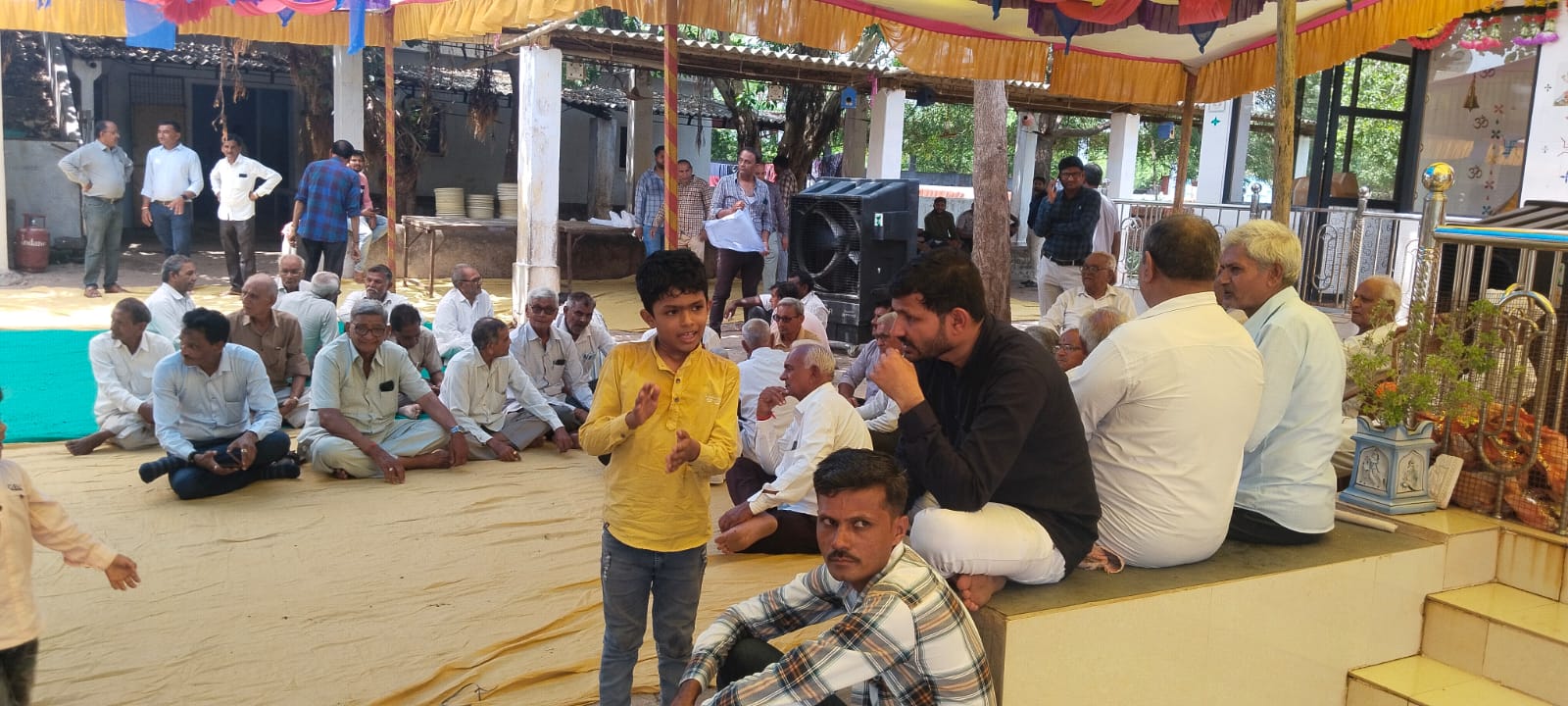 મોરબી જિલ્લાના તમામ ગૃરું આશ્રમોમાં ગુરુજીનું ભક્તિભાવથી પૂજન કરાયું