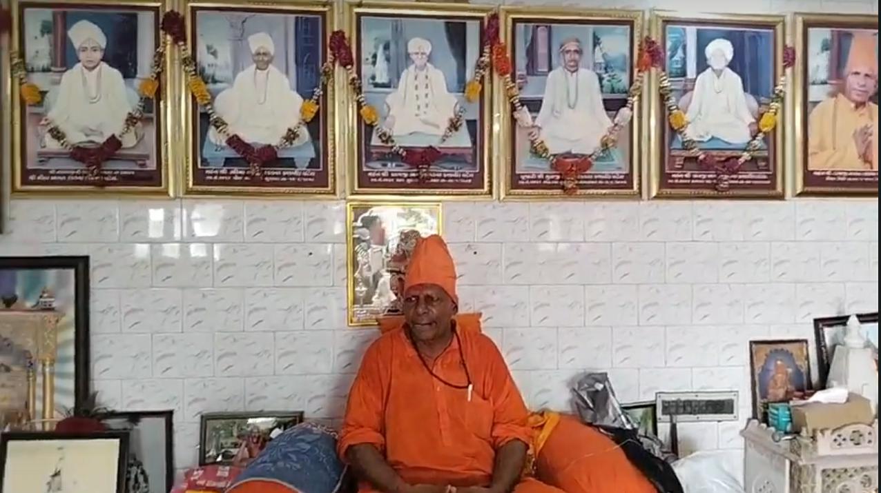 મોરબી જિલ્લાના તમામ ગૃરું આશ્રમોમાં ગુરુજીનું ભક્તિભાવથી પૂજન કરાયું