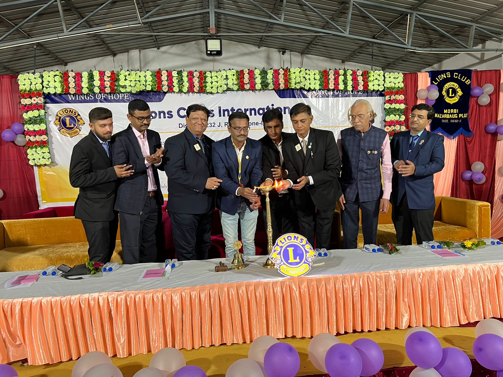 નઝરબાગ પ્લસ...લીયો ક્લબ ઓફ નઝરબાગ રોયલ..નો નવી ટીમ નો શપથગૃહણ સમારોહ યોજાયેલ..