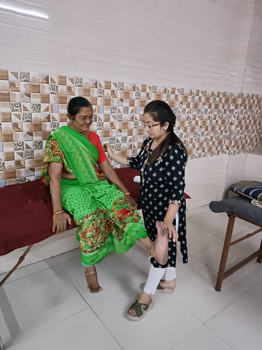 મોરબીમાં રવિવારે જલારામ મંદિરમાં યોજાયેલ નિ:શુલ્ક ફિઝીયોથેરાપી કેમ્પમા ૬૫ દર્દીઓએ લાભ લીધો... 