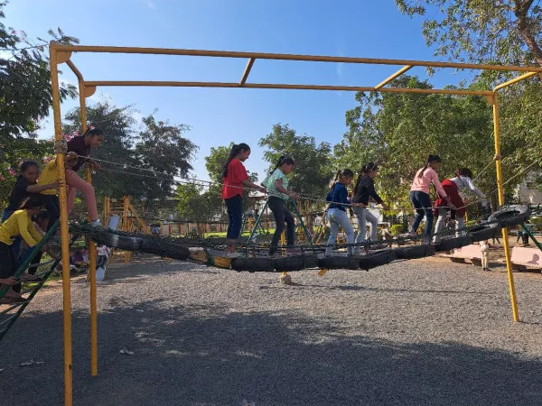 સરકારી શાળાઓની સ્થિતિ કથળી ગયાની ફરિયાદ વચ્ચે ઉજળા સંજોગોનું સરાહનીય કાર્ય