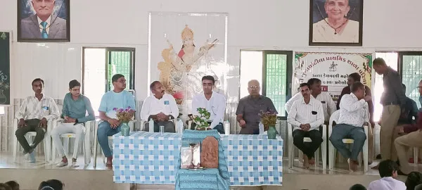 જુના ઘાટીલા ગામે શાળા પ્રવેશોત્સવ ઉજવાયો