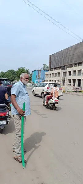 RB NEWS ના વિડીયો ન્યુઝના અહેવાલનો પડઘો : મોરબીમાં અંતે રસ્તે રઝળતા ઢોરોને દૂર કરવા ખાસ ડ્રેસ કોર્ડવાળો સ્ટાફ તૈનાત કરાયો