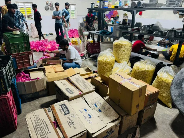 મોરબીમાં માં જય અંબે સેવા ગ્રૂપ દ્વારા રસોડુ શરૂ કરાયું