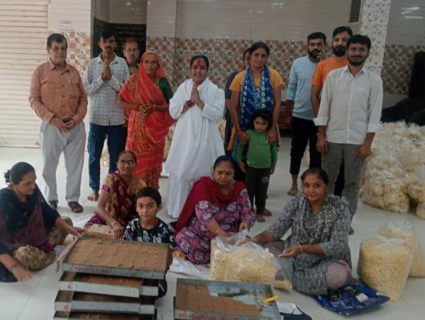 મોરબી જલારામ મંદિર દ્વારા અસરગ્રસ્તો મારે સેવાકાર્ય હાથ ધરાયુ