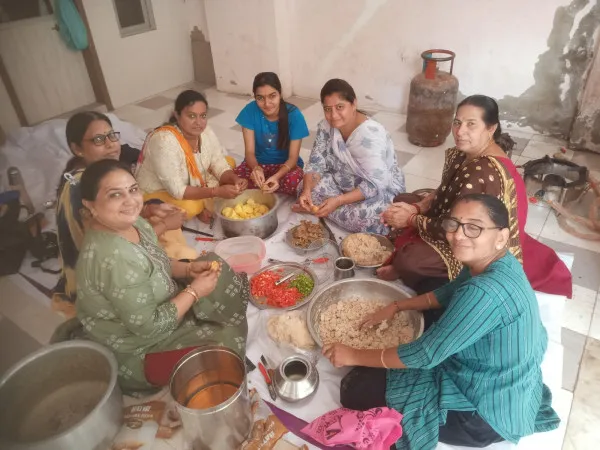 મોરબીમાં માતૃ શ્રી વિરબાઈ માં માનવ સેવા દ્વારા 6 વર્ષથી ચાલતી વિવિધ સેવાકીય પ્રવૃત્તિ 
