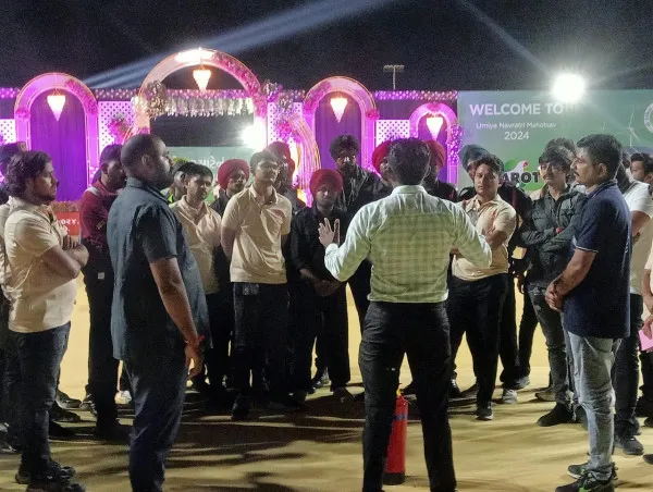 મોરબીમાં અર્વાચીન રાસોત્સવમાં આગ લાગે ત્યારે શુ કરવું ? તેની નવરાત્રિના આયોજકોને તાલીમ અપાઈ

