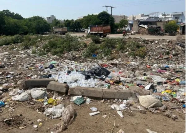 મોરબીમાં હોસ્પિટલોનો બાયોવેસ્ટનો જાહેરમાં જોખમી રીતે નિકાલ