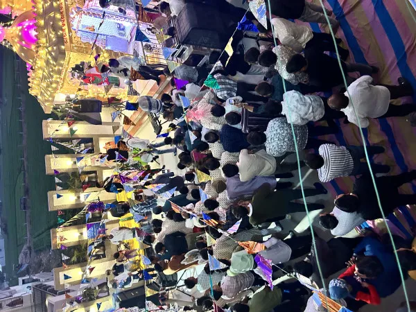 સનરાઈઝ વિલામાં આજે રામજી મંદિરની પ્રાણ પ્રતિષ્ઠાને એક વર્ષ પૂર્ણ થતા ભવ્ય આયોજન કરાયું.
