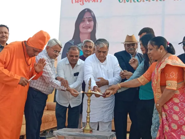 મોરબીના અન્સ્ટોપેબલ વોરિયર્સ દ્વારા સર્વ જ્ઞાતિય સમૂહ લગ્ન યોજાયા
