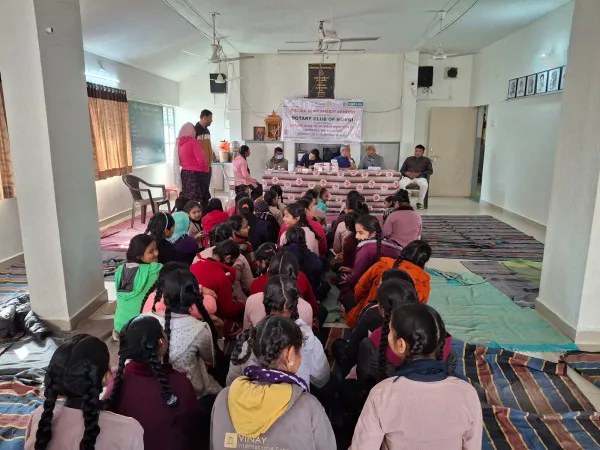 મોરબીની બાજીરાજ બા કન્યા શાળા ખાતે હિમોગ્લોબીન ચેકઅપ કેમ્પ યોજાયો
