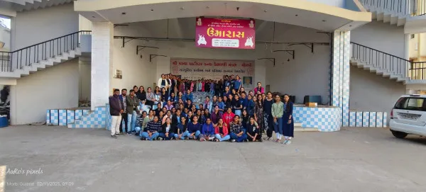 શ્રીમતી જે એ પટેલ મહિલા સાયન્સ કોલેજની વિદ્યાર્થીનીઓએ 45 મિનિટમાં 3700 વેસ્ટ પ્લાસ્ટિકની બોટલ એકઠી કરી.
