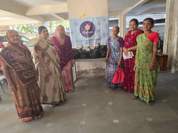 મોરબીમાં 15 વૃદ્ધ માતાઓને 12 મહિનાની રાશનકીટનું વિતરણ