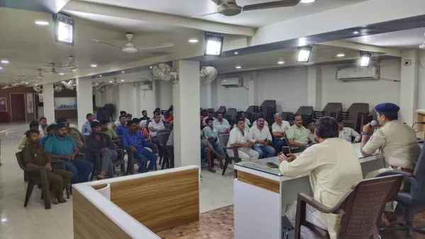 મોરબીના નેશનલ હાઇવે ઉપર ભારે વાહનો ઉપર તવાઈ, લેન ડ્રાઇવિંગનો કડક અમલ 

