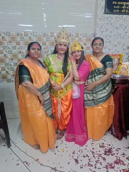 મોરબી જલારામ ધામ મહિલા મંડળ દ્વારા  હોળીના રસીયા યોજાયા