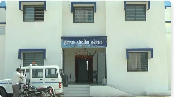 હળવદમા વાડીમાં રહેલો ઝટકો બંધ કરવાની ના પાડતા યુવાનને ધમકી

બકરા ચરાવવા આવેલા શખ્સે દાદાગીરી કરતા પોલીસ ફરિયાદ