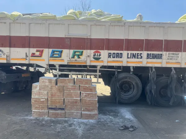 મોરબી નજીક વિદેશી દારૂનું કટિંગ થાય તે પૂર્વે જ પોલીસ ત્રાટકી,બુટલેગરો ફરાર