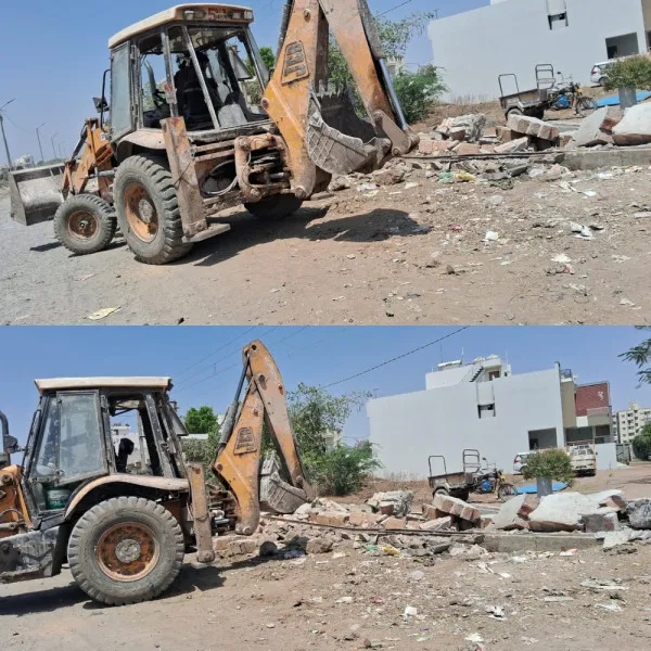 મોરબીના દલવાડી સર્કલથી પીએમ આવાસ સુધીના રોડ ઉપર ડીમોલેશન 
