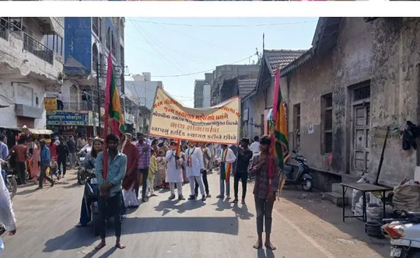 મોરબીમાં મહાવીર જન્મકલ્યાણક મહોત્સવ નિમિતે ભવ્ય શોભાયાત્રા યોજાઈ
