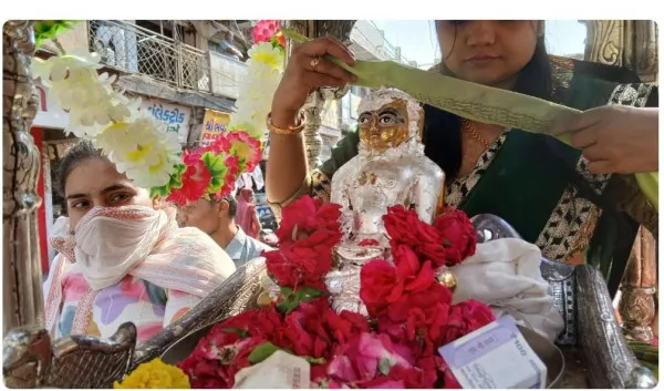 મોરબીમાં મહાવીર જન્મકલ્યાણક મહોત્સવ નિમિતે ભવ્ય શોભાયાત્રા યોજાઈ
