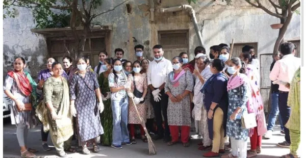 મોરબીના સાવસર પ્લોટમાં શ્રમદાન અંતર્ગત સફાઈ કરાઈ