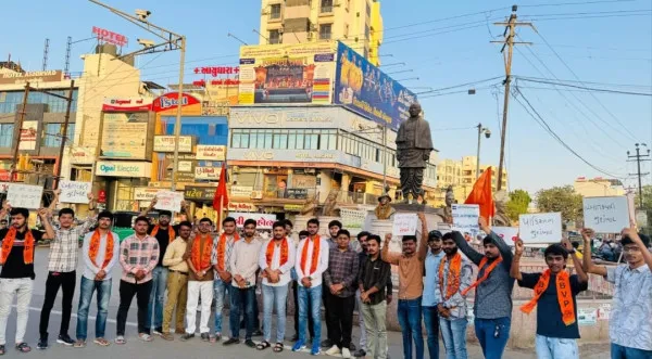 ABVP મોરબી દ્વારા આતંકી હુમલાનો વિરોધ કરી મૃતકોને શ્રદ્ધાંજલિ અર્પણ કરાઈ
