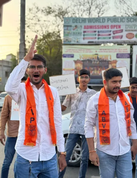 ABVP મોરબી દ્વારા આતંકી હુમલાનો વિરોધ કરી મૃતકોને શ્રદ્ધાંજલિ અર્પણ કરાઈ