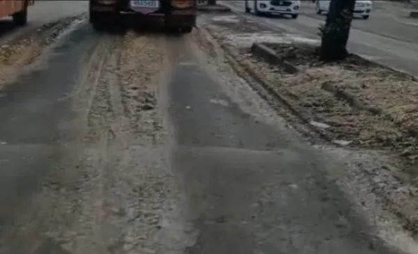 મોરબીના શનાળા નજીક હાઇવે ઉપર બટેટા ઢોળાયા