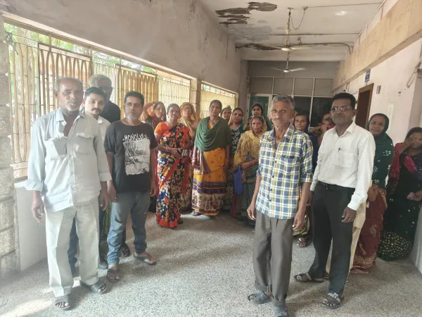 મોરબીના ભીમરાવનગરમાં પાણી આપોની નારેબાજી સાથે લોકોનો મનપામાં હલ્લાબોલ

