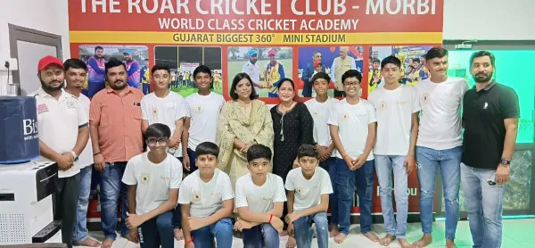 વિશ્વના સૌથી ઊંચા ક્રિકેટ મેદાનમાં રમવા માટે મોરબીથી ટીમ રવાના થઈ