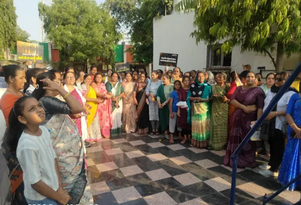 ઓપરેશન સિંદૂરને બિરદાવવા મોરબી જિલ્લા ભાજપ મહિલા મોરચા દ્વારા સિંદૂર રેલી નીકળી
