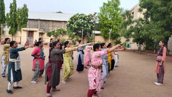 વાંકાનેરમાં મહિલાઓને સ્વરક્ષણની સઘન તાલીમ આપવા રાષ્ટ્ર સેવિકા સમિતિના વર્ગનો પ્રારંભ 
