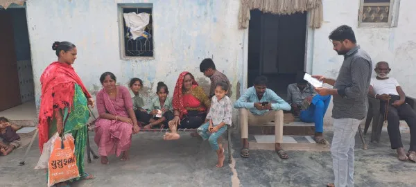 મોરબીના પ્રેમજીનગરમાં મચ્છરના ઉપદ્રવથી થતો રોગચાળો અટકાવવાની કામગીરી કરાઈ