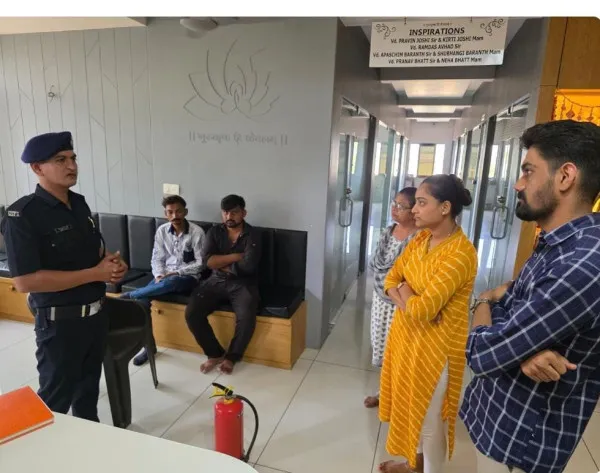 મોરબી અગ્નિશમન શાખાએ હોસ્પિટલ, હોટલ સહિતનાને ફાયર પ્રિવેન્શનની ટ્રેનિંગ આપી