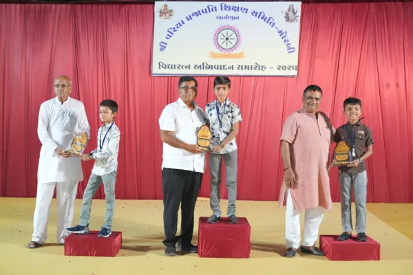 મોરબીમાં વરિયા પ્રજાપતિ સમાજનો ભવ્યાતિભવ્ય તેજસ્વી સન્માન સમારોહ યોજાયો