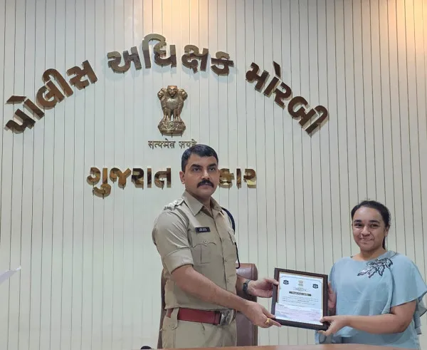 મોરબીમા નવા કાયદાની સ્પર્ધાઓના વિજેતાઓને રોકડ પુરસ્કાર એનાયત 