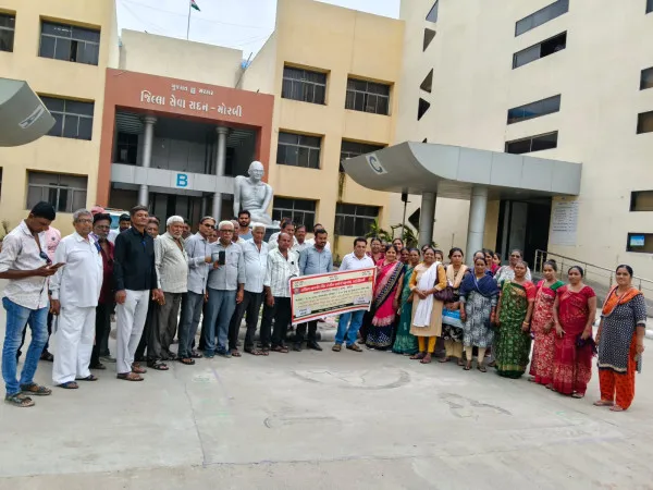 પીએમ પોષણ શક્તિ નિર્માણ યોજના, મુખ્યમંત્રી અલ્પાહાર યોજનાના માનદ સેવકોના પ્રશ્નો ઉકેલવા સીએમને આવેદન