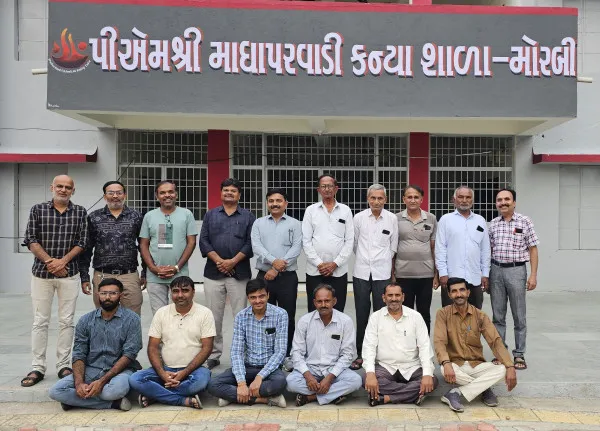 મોરબી બીઆરસી, સીઆરસીની જૂની ટીમના સ્નેહમિલન સંસ્મરણો જીવંત થયા
