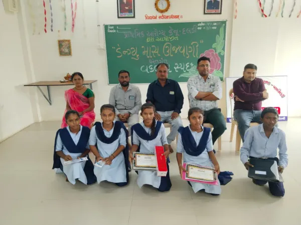 પલાસડી ગામે માધ્યમિક શાળામાં ડેન્ગ્યુ માસ ઉજવણી અંતર્ગત મચ્છરજન્ય રોગો વિશે વક્તૃત્વ સ્પર્ધા યોજાઇ.
