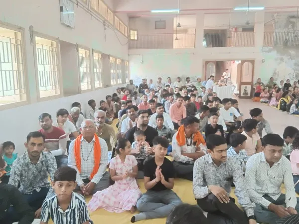 મોરબી દશનામ ગોસ્વામી યુવક મંડળ દ્વારા 260 તેજસ્વી વિધાર્થીઓનું શિક્ષણ કીટ આપી સન્માન કરાયું