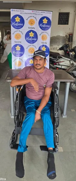 મોરબીમાં મુસ્કાન વેલ્ફેર સોસાયટીએ દિવ્યાંગને વ્હીલચેર અર્પણ આપી માનવતા મહેકાવી