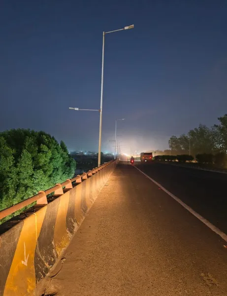 મોરબી નજીક લક્ષ્મીનગર બ્રિજ પાસે સ્ટ્રીટ લાઇટો બંધ હોવાથી અંધારપટ્ટ
