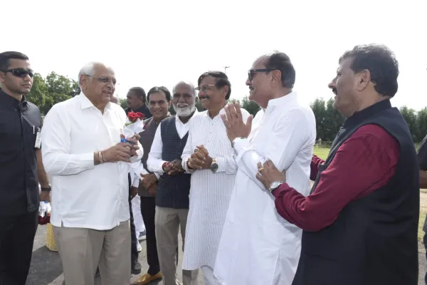 મુખ્યમંત્રી ભૂપેન્દ્ર પટેલનું મોરબીમાં ઉષ્માભર્યું સ્વાગત.
