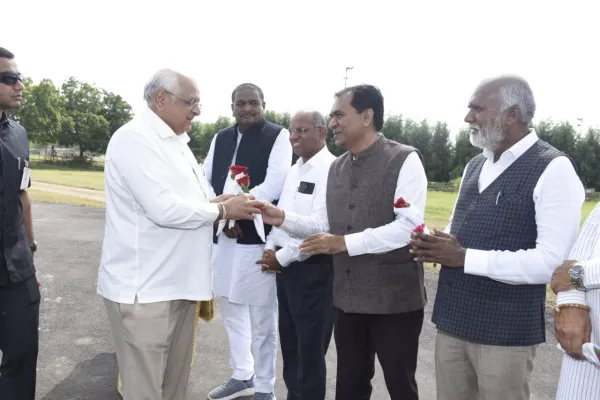 મુખ્યમંત્રી ભૂપેન્દ્ર પટેલનું મોરબીમાં ઉષ્માભર્યું સ્વાગત.
