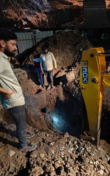 મોરબી તાલુકા સેવા સદન ગેટ ઉપર ઉભરાતી ગટરની રાતોરાત સફાઈ