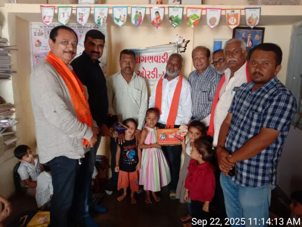 આંગણવાડીઓમાં કુપોષિત બાળકોને પોષણક્ષમ આહાર કીટનું વિતરણ