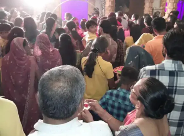 મોરબીમાં 6000 વિદ્યાર્થીઓ અને વાલીઓએ મહાઆરતી કરી રેકોર્ડ સર્જ્યો
