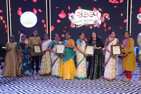 મનોદિવ્યાંગ બાળકોએ વાલીઓ સાથે સંકલ્પ નવરાત્રીમાં રાસ ગરબાનો મનભરીને આનંદ માણ્યો 